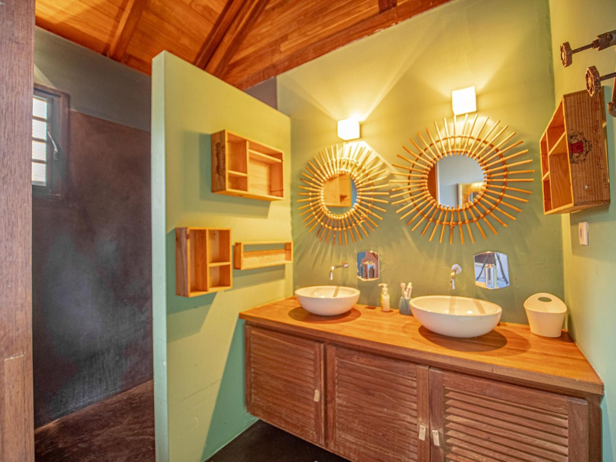 La Kaz Veloutier - Villa 4 Chambres Avec Piscine ลาซาลีน เลอแบ็ง ภายนอก รูปภาพ
