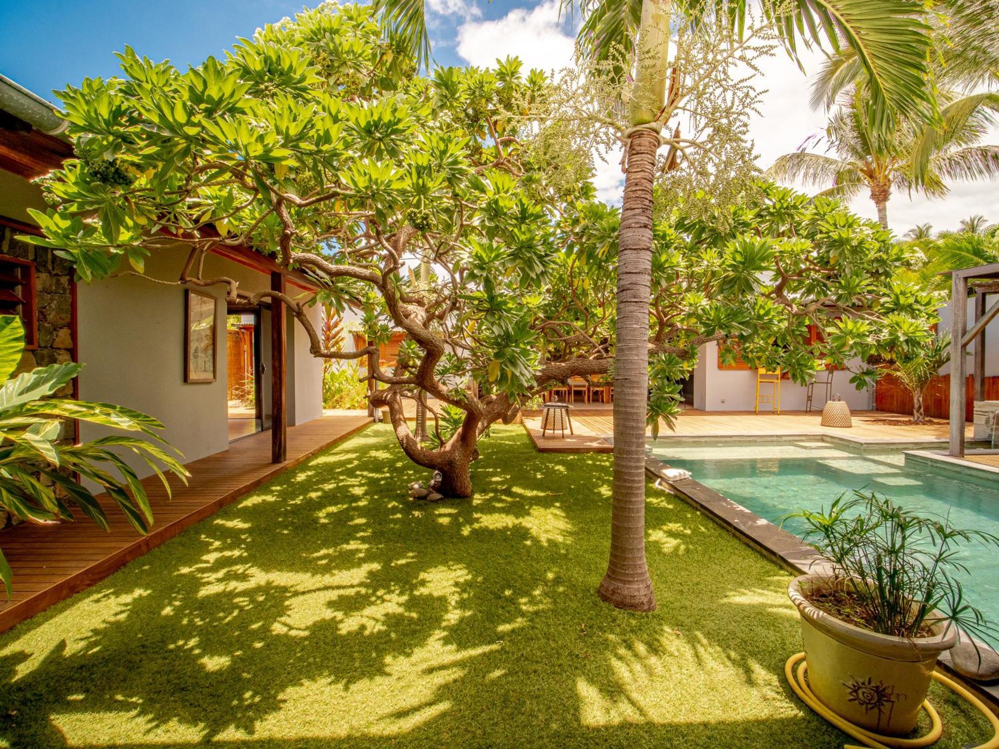 La Kaz Veloutier - Villa 4 Chambres Avec Piscine ลาซาลีน เลอแบ็ง ภายนอก รูปภาพ